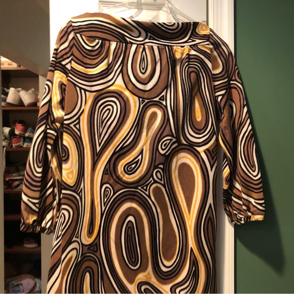 Retro dress!!! Very fun and flattering!!! - Picture 6 of 8